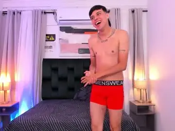 Chaturbate Free Porn Cam of fierce_couple_wallen