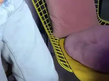 Chaturbate Watch Live Sex Cams of mirafloat