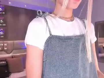 Chaturbate Live Sex Cam of arinextdoor