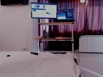 Chaturbate Live Sex Cam of aryahunt