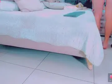 Chaturbate Live Porn of emiilysaenzz