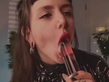 Chaturbate Nude Webcam of hugme_