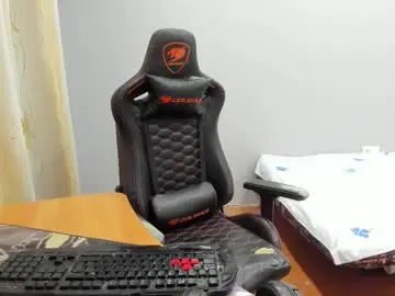 Chaturbate Live Sex Cam of iliaskrislove