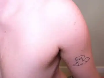 Chaturbate Adult Video Chat of cutefacebigass