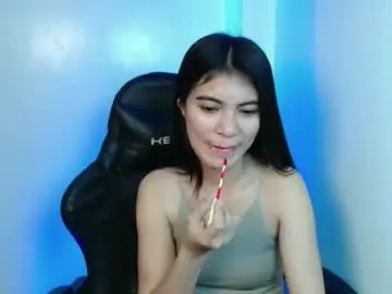 Chaturbate Live Sex Cam of prettylittle_lady