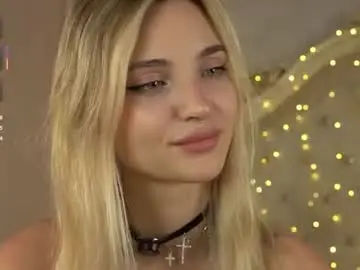 Chaturbate Live Sex Cam of beckymadsons