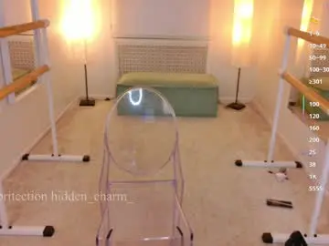 Chaturbate Sex Cam of hidden_charm_