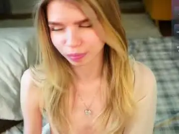 Chaturbate Nude Webcam of shelleyborom