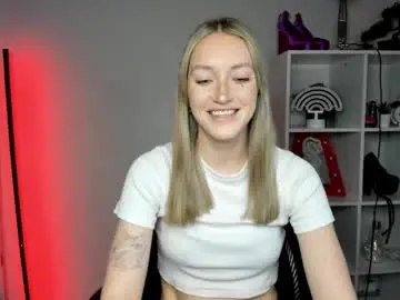 Chaturbate Adult Video Chat of evelynblond