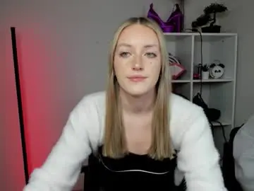 Chaturbate Free Porn Cam of evelynblond