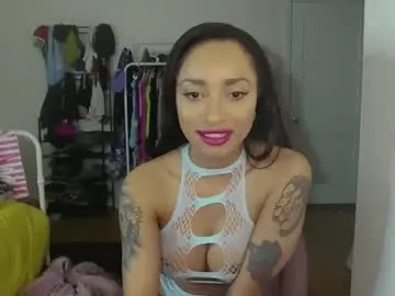 Chaturbate Adult Webcams of yazminroyal
