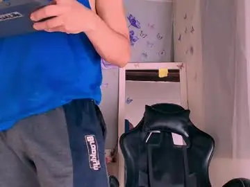 Chaturbate Live Porn of emily_castillo1_