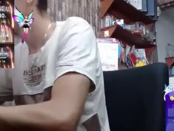 Chaturbate Live Porn of jhosuamoore2