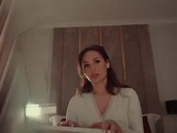 Chaturbate Sex Cam of miladystarlight