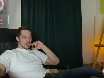 Chaturbate Best live sex cam show of mrgreeneyes01