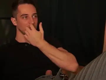 Chaturbate Sex Cam of mrgreeneyes01