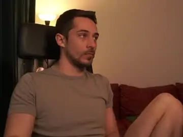 Chaturbate Live Sex Cam of mrgreeneyes01