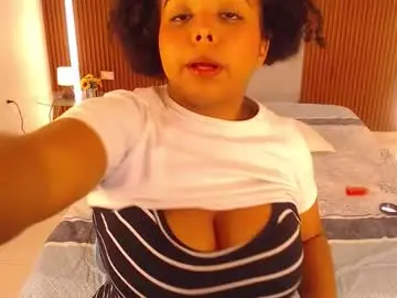 Chaturbate Adult Video Chat of rosselyn_