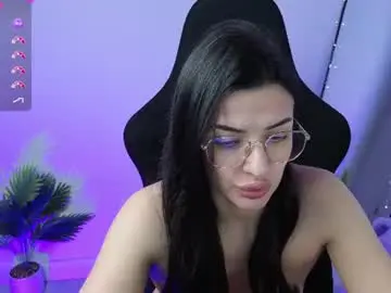 Chaturbate Live Sex Cam of alessyaaa