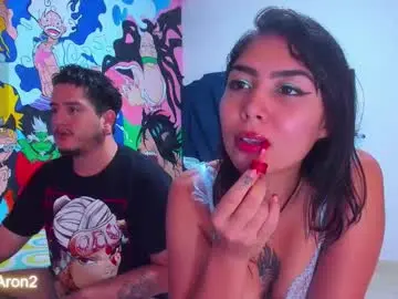 Chaturbate Live Sex Cam of roxyandaron2