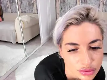 Chaturbate Nude Webcam of elisabeth_jason