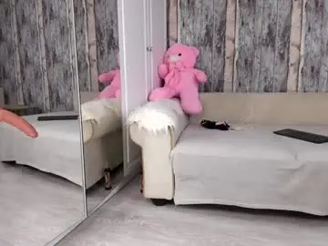 Chaturbate Live Sex Cam of elisabeth_jason