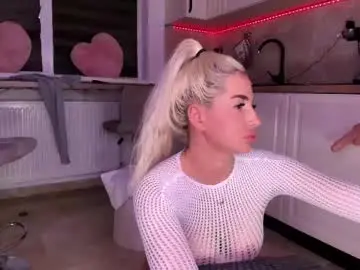 Chaturbate Sex Chat of elisabeth_jason