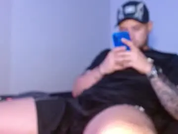 Chaturbate Sex Chat of lliamm_2