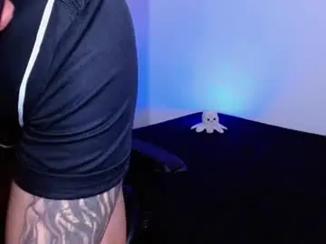 Chaturbate Watch Live Sex Cams of lliamm_2
