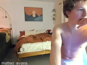 Chaturbate Live Porn of matteo_evans