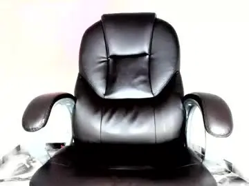 Chaturbate Live Sex Cam of mikee_scooth