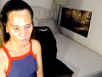 Chaturbate Live Sex of xqueenyasiandomcumx