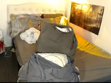 Chaturbate Live Sex of xqueenyasiandomcumx