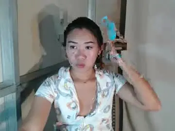 Chaturbate Free Porn Cam of hoelykarrie