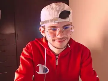 Chaturbate Free Porn Cam of little_daniell