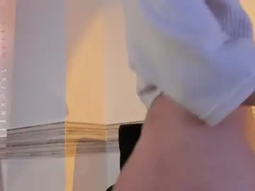 Chaturbate Live Sex Cam of sophia_cambpell