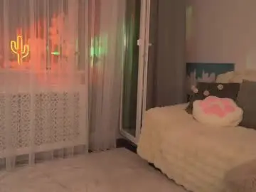 Chaturbate Live Sex Cam of sweety_rinushka_