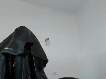 Chaturbate Watch Live Sex Cams of alphagodleatherking92