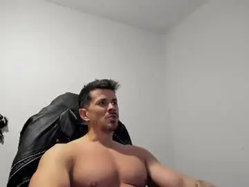 Chaturbate Watch Live Sex Cams of alphagodleatherking92