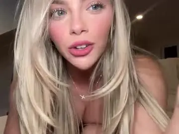 Chaturbate Adult Video Chat of gracieparker