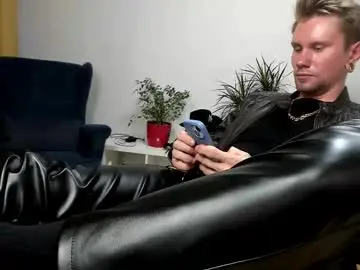Chaturbate Free Porn Cam of kevin_park