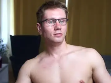 Chaturbate Live Sex Cam of kevin_park