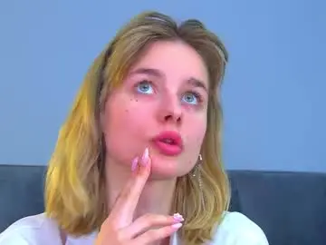 Chaturbate Live Sex Cam of merlinmeyer