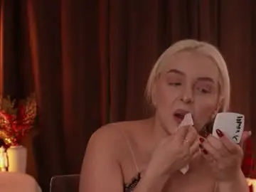 Chaturbate Live Sex Cam of victoriamorrone