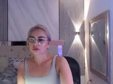 Chaturbate Adult Video Chat of julieta__fox_