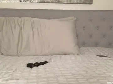 Chaturbate Live Sex Cam of zandersparks