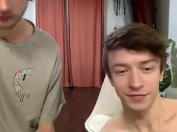 Chaturbate Live Sex Cam of ashingwest97