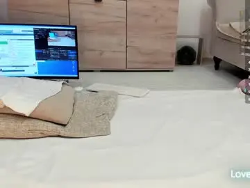 Chaturbate Live Sex Cam of classy_medeeea