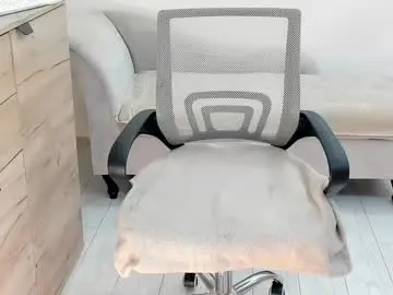 Chaturbate Live Sex Cam of classy_medeeea