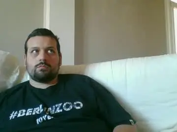 Chaturbate Live Sex of italianbigboy932